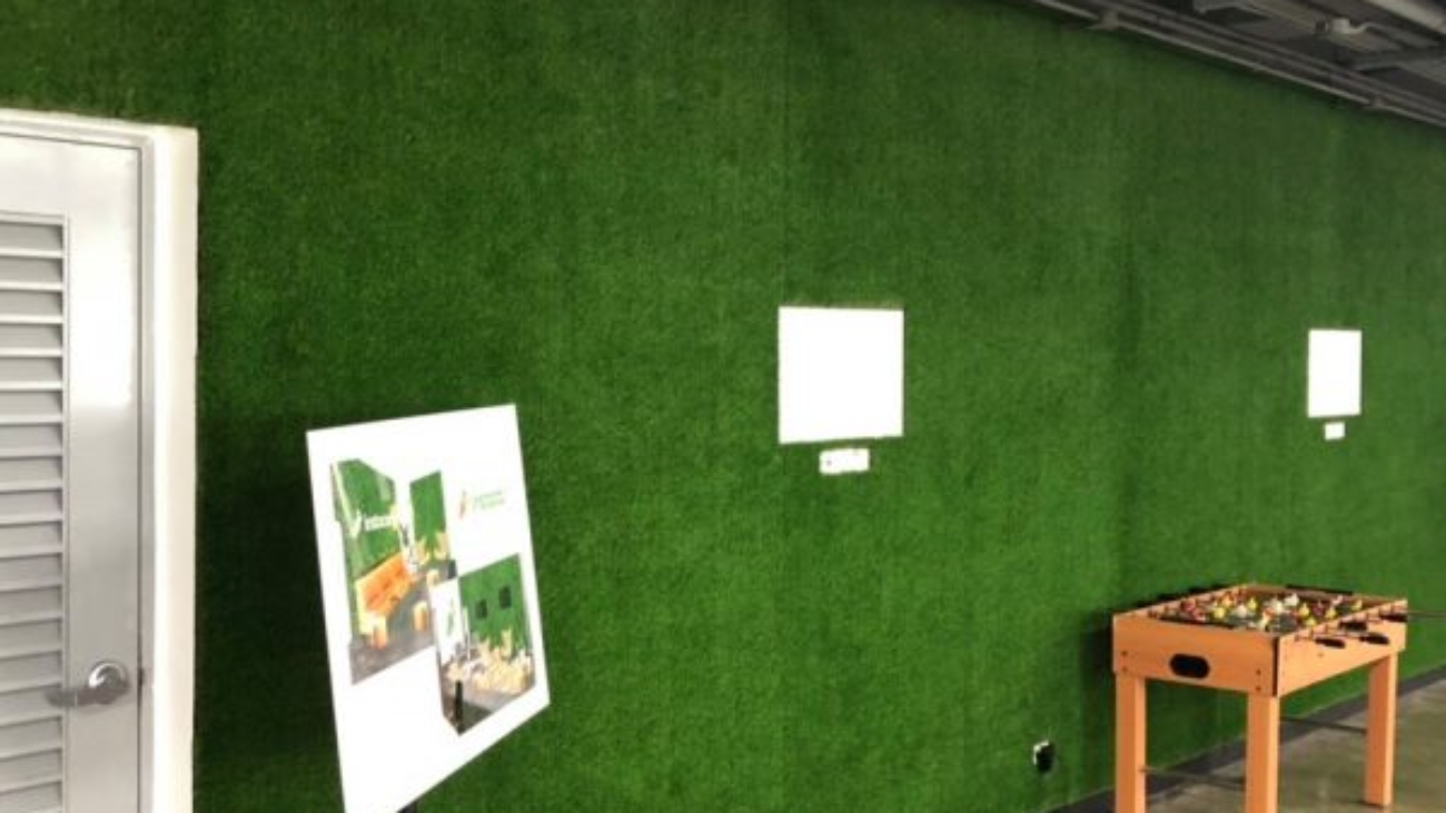 Revolutionizing Green Spaces Your Ultimate Guide to Choosing the Right Synthetic Grass Supplier